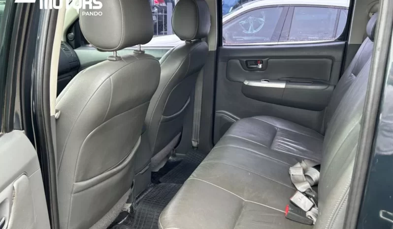 Toyota Hilux SRV 4×2 DIESEL 3.0 lleno