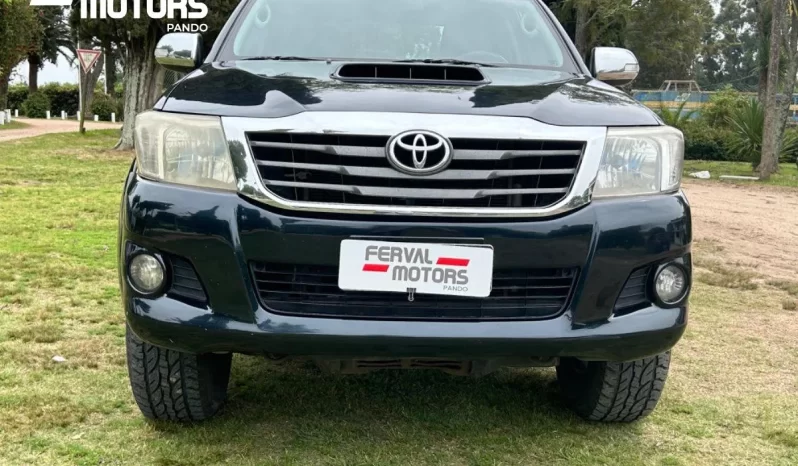 Toyota Hilux SRV 4×2 DIESEL 3.0 lleno