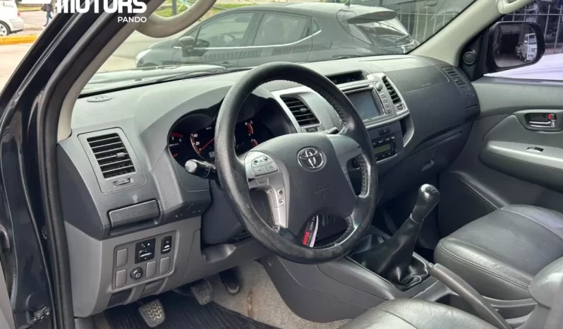 Toyota Hilux SRV 4×2 DIESEL 3.0 lleno