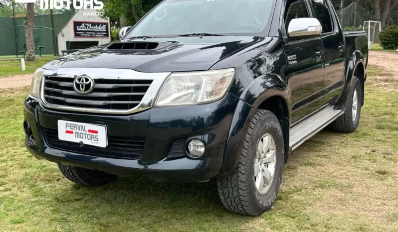 Toyota Hilux SRV 4×2 DIESEL 3.0 lleno